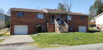 Building Photo - 145-149 Summers Street
