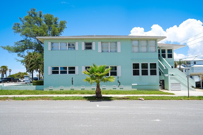 Building Photo - 1701 Gulf Way