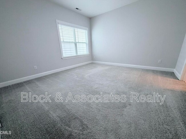 Building Photo - 1028 Bravura Dr