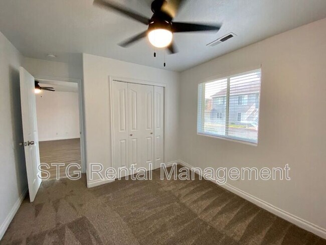 Building Photo - 766 N 2720 E