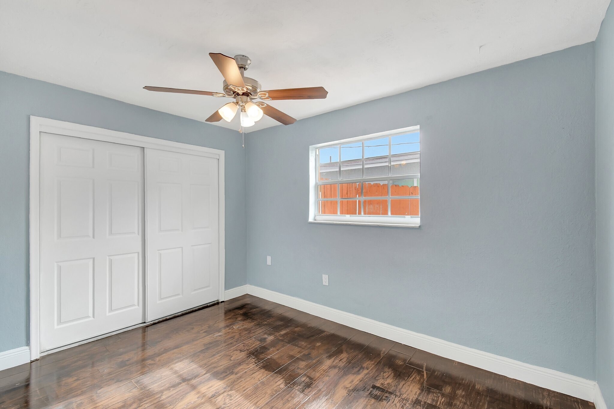 Building Photo - 8960 Sunset Strip