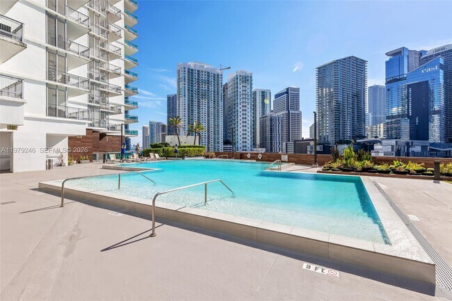 Building Photo - 350 S Miami Ave