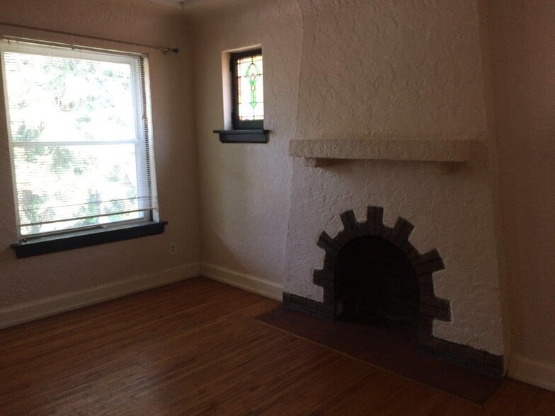 Building Photo - 6014 Arendes Dr