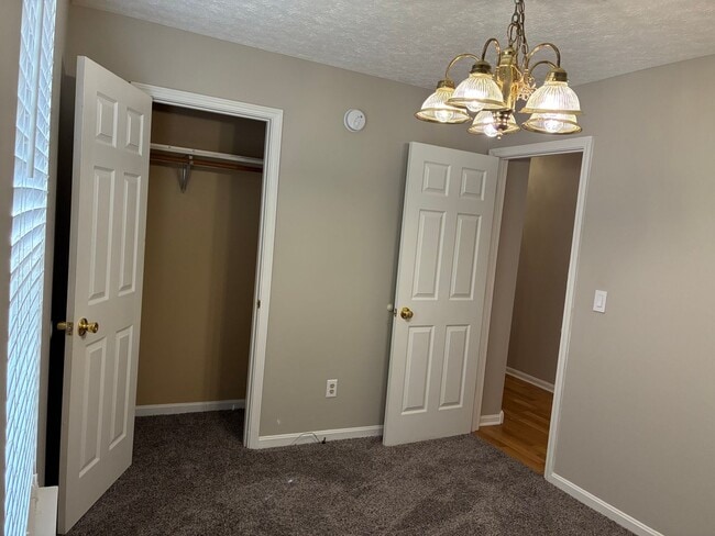 Building Photo - **NEW PRICE**   **New Paint**   **New Carpet**  Ready for YOU!!