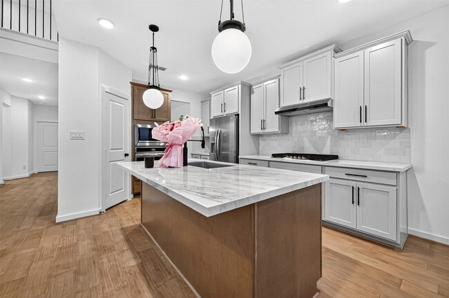 Building Photo - 10934 White Mist Dr