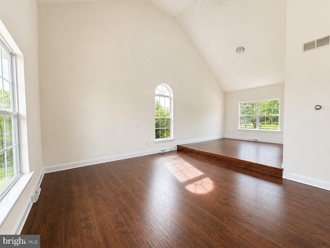 Building Photo - 1302 Ponderosa Dr