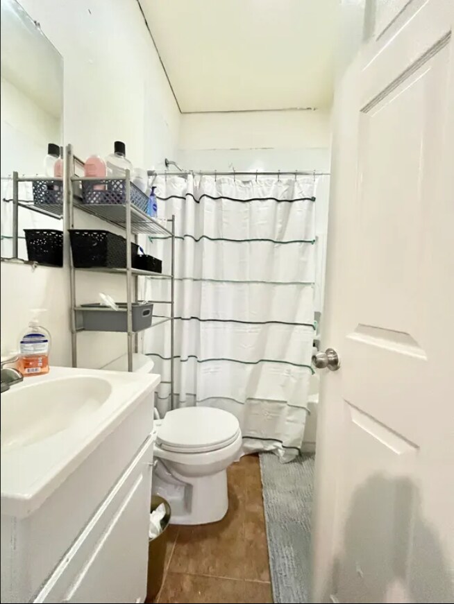 Building Photo - 36 Cherokee St