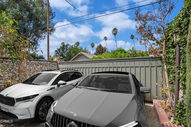 Building Photo - 845 S Los Robles Ave