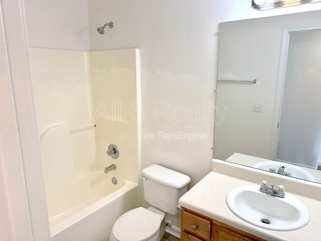 Building Photo - 49 Anna Way