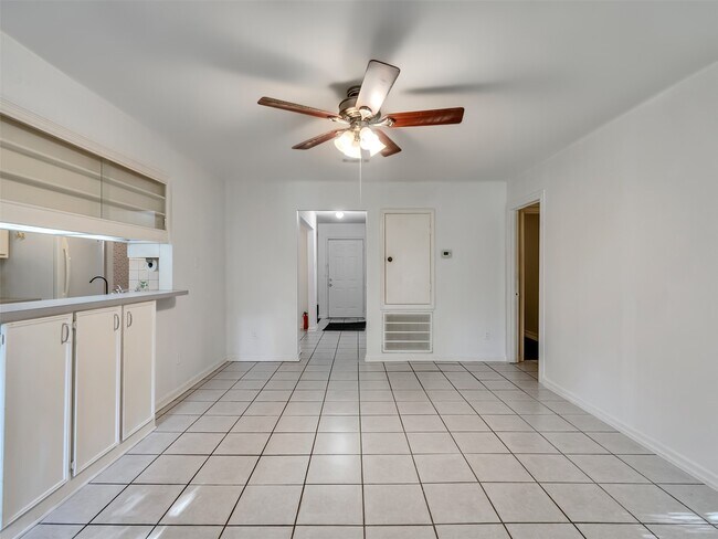 Building Photo - 15443 W Willowwind Cir