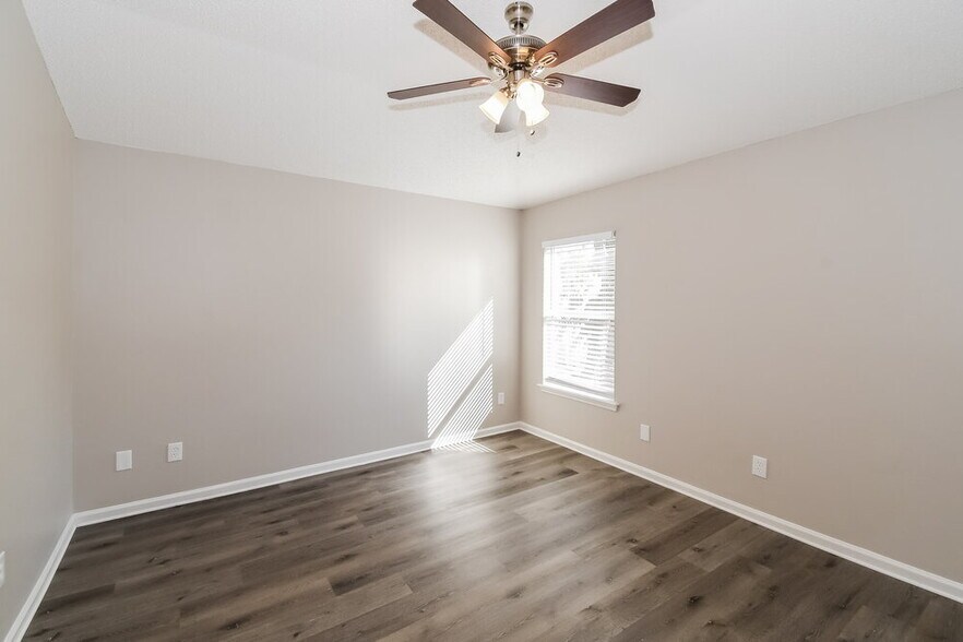 Building Photo - 1817 Penzance Pkwy