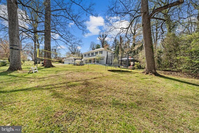 Building Photo - 3803 Estel Rd