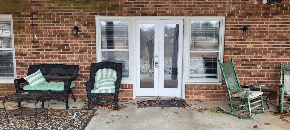 Building Photo - 3001 Foxdown Ct