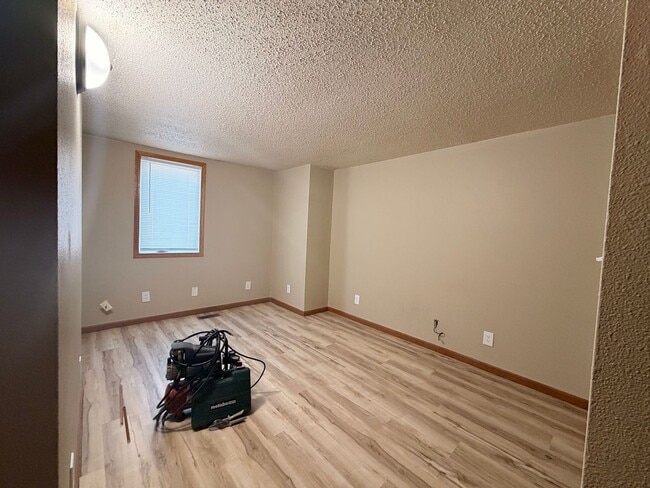 Building Photo - 1402 S 24th St