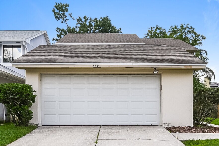 Primary Photo - 439 E Springtree Way