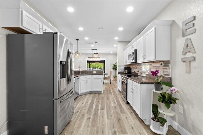 Building Photo - 15193 Mille Fiore Blvd