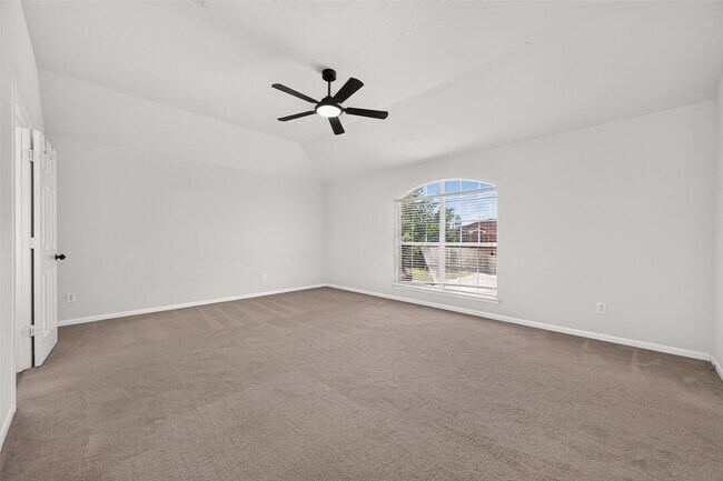 Building Photo - 25346 Barmby Dr