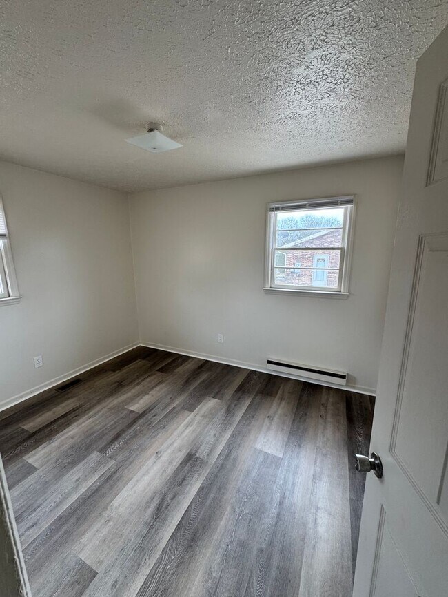 Building Photo - 3/1 in Shelby, NC