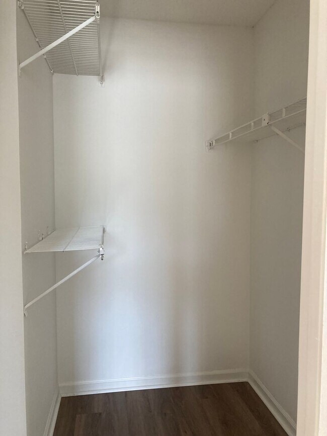 Building Photo - South Charlotte Townhome for Immediate Mov...