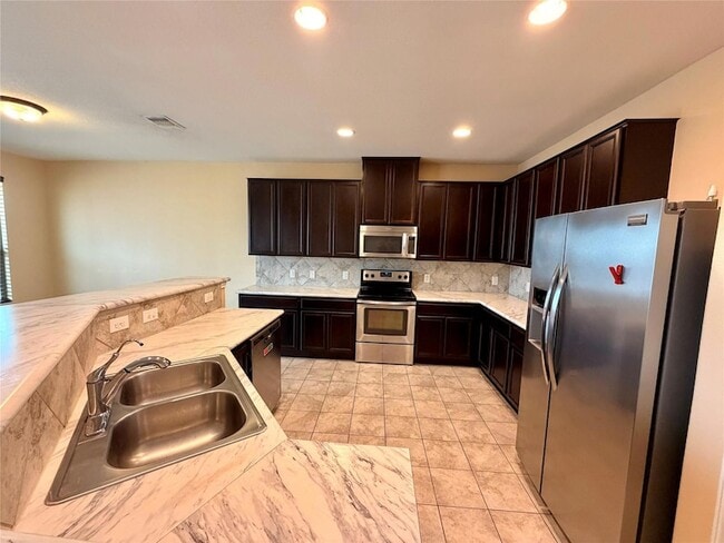 Building Photo - 1112 Strickling Dr