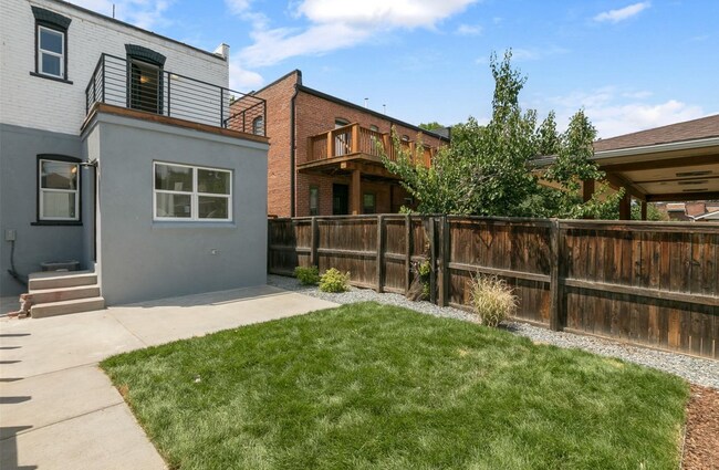 Building Photo - 2448 N High St