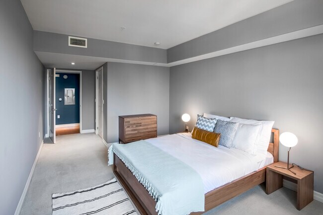 Building Photo - The Admiralty, 4170 Admiralty Way