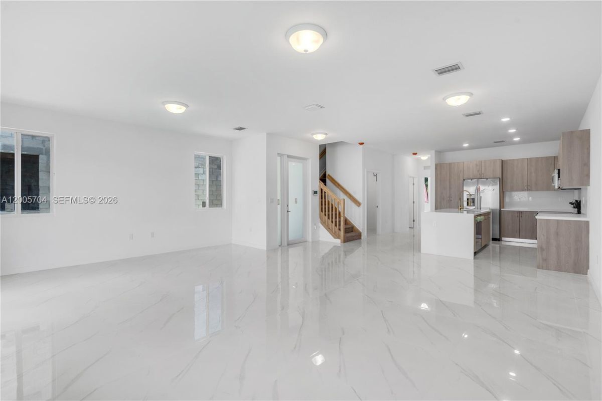 Building Photo - 22431 SW 125th Ave