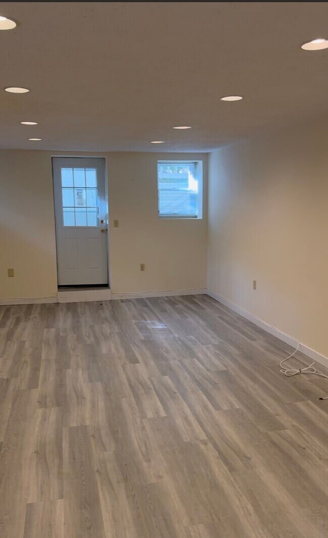 Building Photo - 183 Arbor Crest
