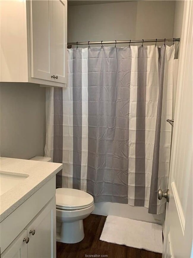 Building Photo - 7000 Canter Ct