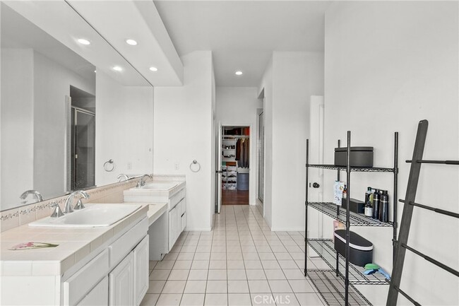 Building Photo - 3450 Malaga Ct