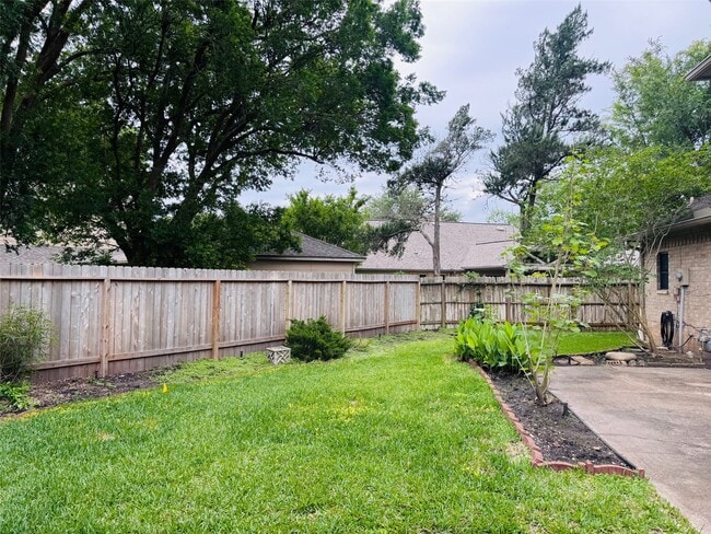 Building Photo - 2434 Hodges Bend Cir