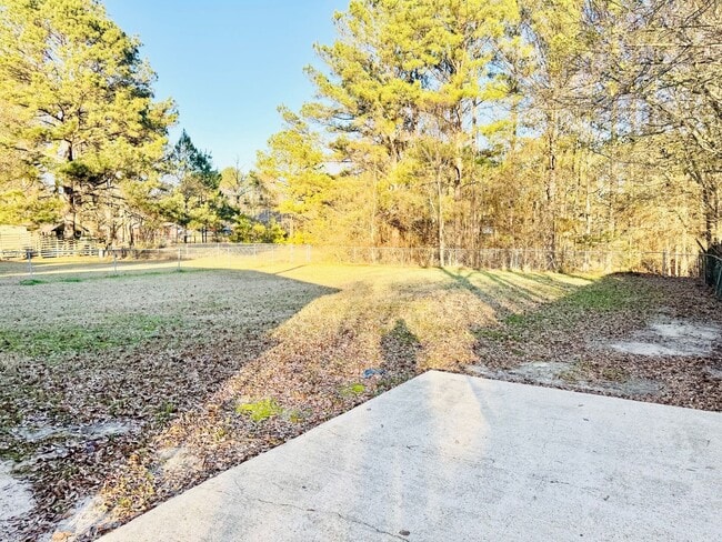 Building Photo - Beautiful 3/2 In Montgomery East *** Call 334-366-9198 to Schedule a Self Tour!