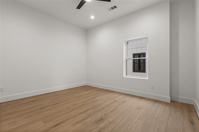 Building Photo - 2203 Hondo Ave