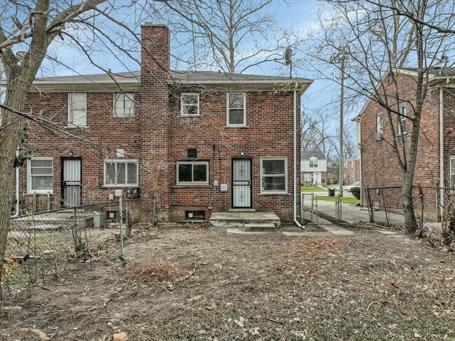 Building Photo - 18492 Greenfield Rd