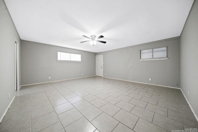 Building Photo - 307 San Angelo Blvd