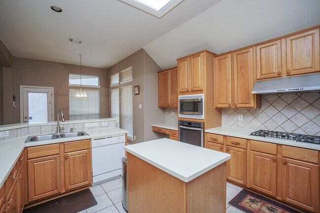 Building Photo - 9914 Clear Meadow Ln