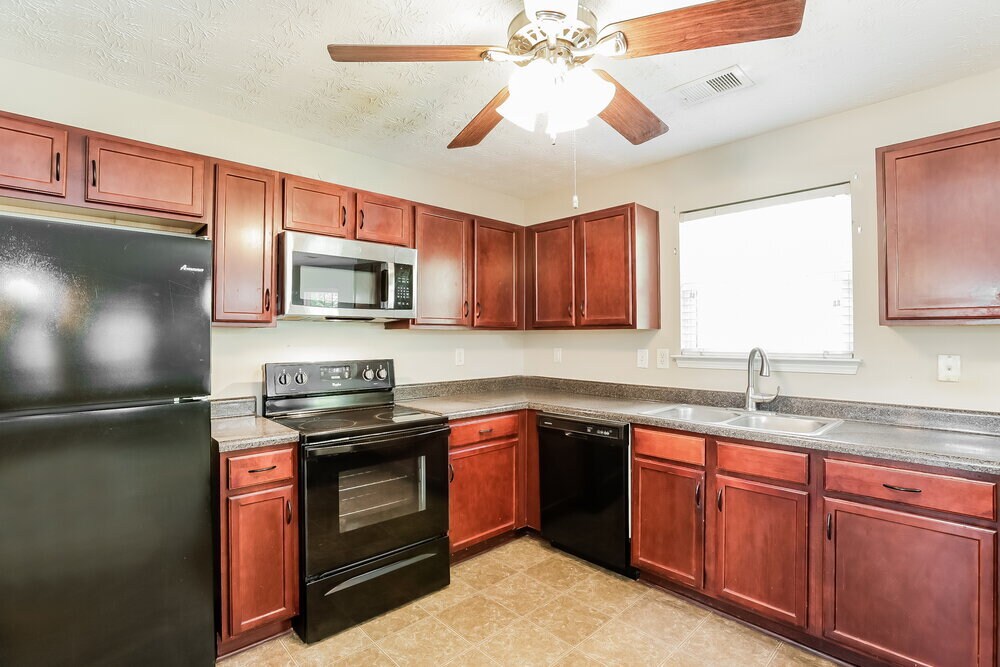 Building Photo - 341 Cobblestone Ct