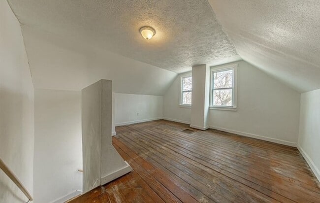 Building Photo - 1115 N Elliott St