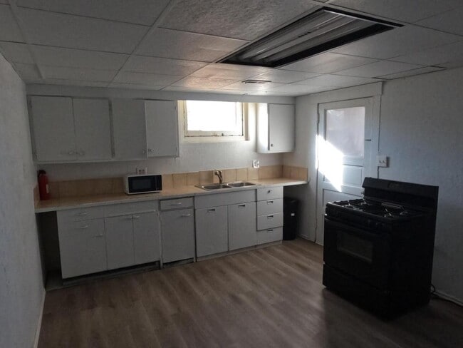 Building Photo - 1480 Wilmont Rd