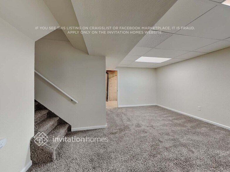 Building Photo - 21906 Saddlebrook Ct