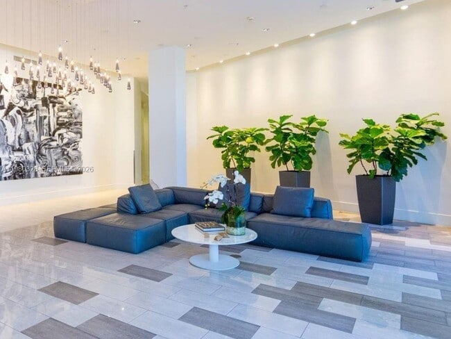 Building Photo - 2001 Meridian Ave