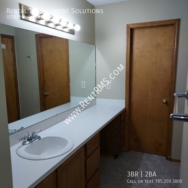 Building Photo - **MOVE-IN SPECIAL**3710 Pinnacle Ct-Lawren...