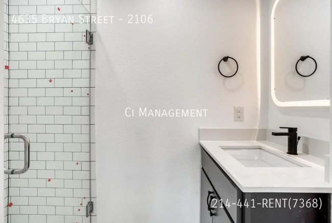 Building Photo - 4635 Bryan St