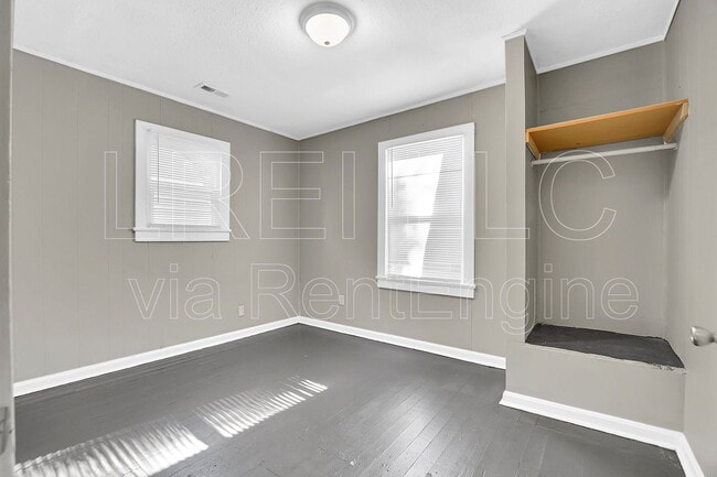 Building Photo - 4029 Parthenia Ave