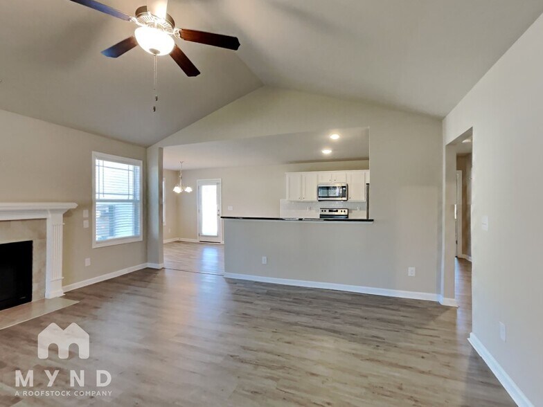 Building Photo - 31 Flip Flop Cir