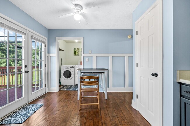 Building Photo - 1307 Chucker Dr