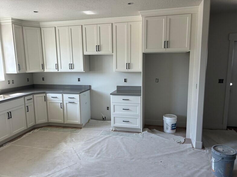 Building Photo - 1316 W 800 S