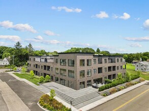 Building Photo - The Grand