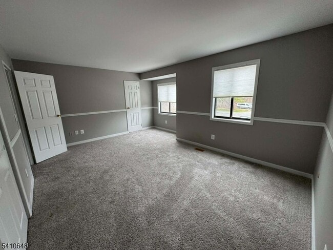 Building Photo - 85 Shady Ln