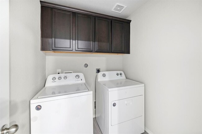 Building Photo - 15827 Sundew Prairie Dr
